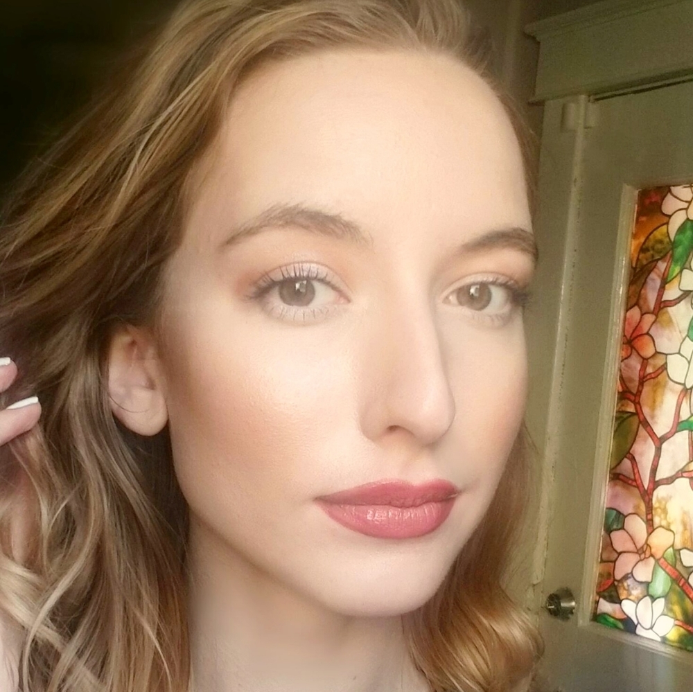 Meet your Posher, Elise